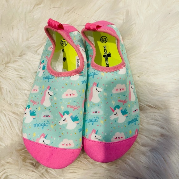 GIRLS WATER SHOES - Picture 3 of 4